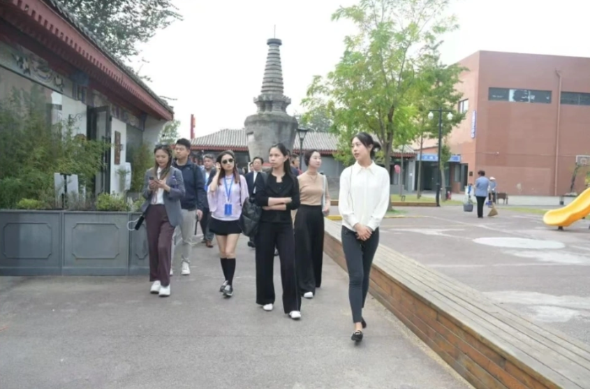 2025-10-10_091555 2025-10-10_091555