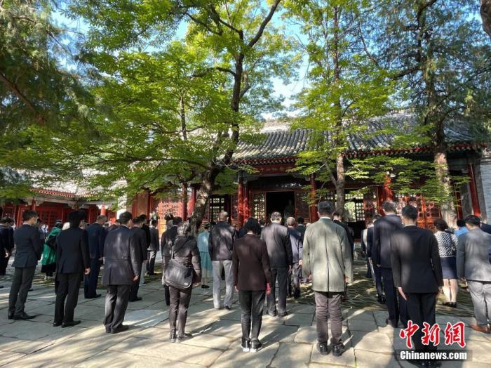 8988e7f2dcaf4d9c8cba652f6a63ccd7 8988e7f2dcaf4d9c8cba652f6a63ccd7