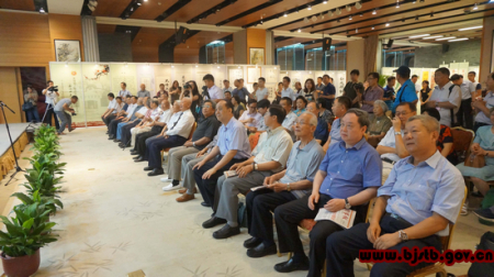 海峽兩岸退役將軍出席書畫展開幕式